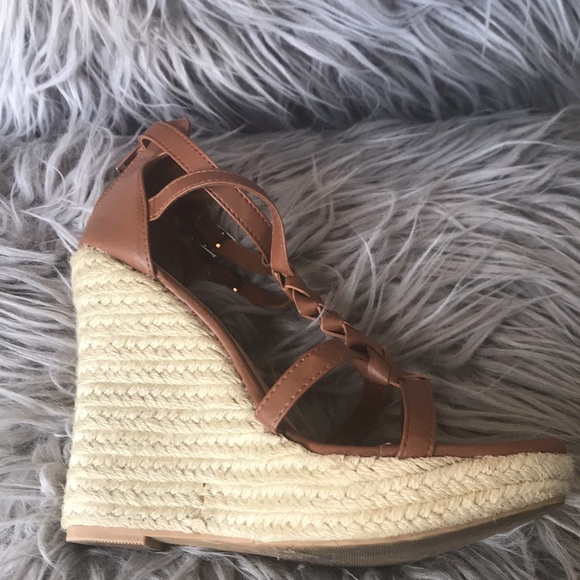 Brown wedges - Picture 4 of 6